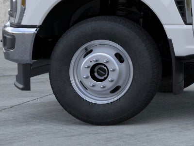 2026 Ford Super Duty F-350® XLT