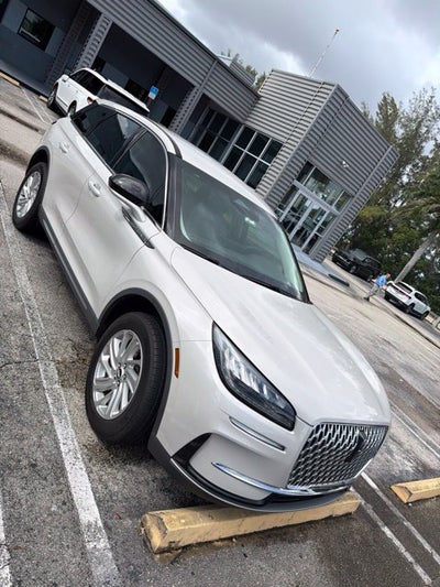 2023 Lincoln Corsair Standard