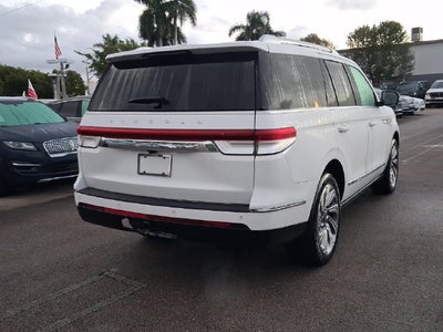 2024 Lincoln Navigator Premiere