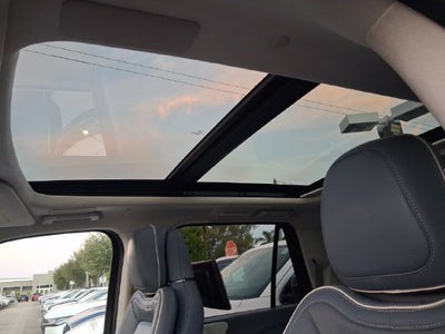 2022 Lincoln Navigator L Black Label