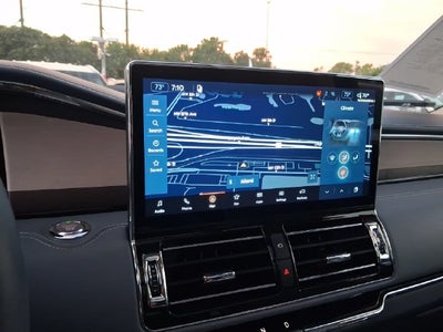 2022 Lincoln Navigator L Black Label
