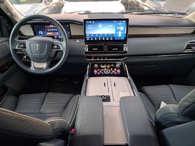 2022 Lincoln Navigator L Black Label