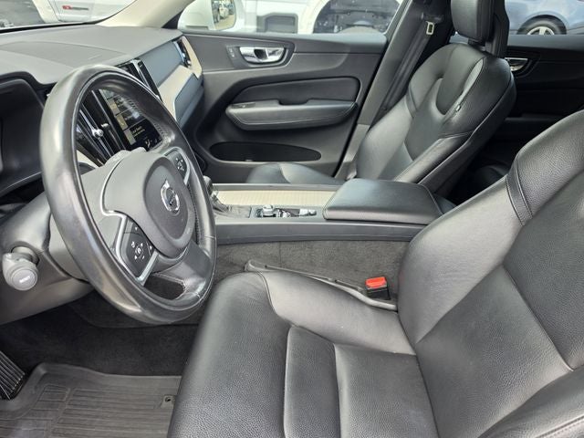 2018 Volvo XC60 T6 Momentum
