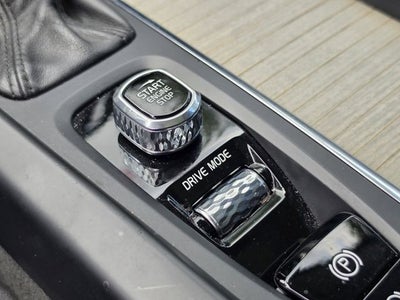 2018 Volvo XC60 T6 Momentum