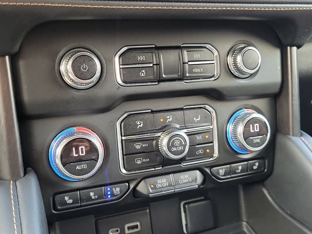 2022 GMC Yukon AT4