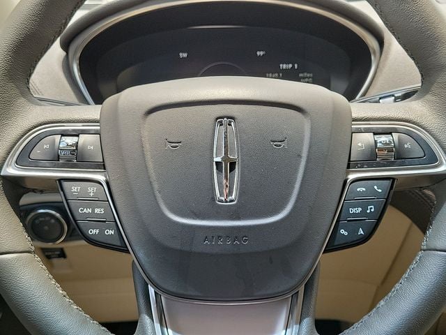 2019 Lincoln Nautilus Standard