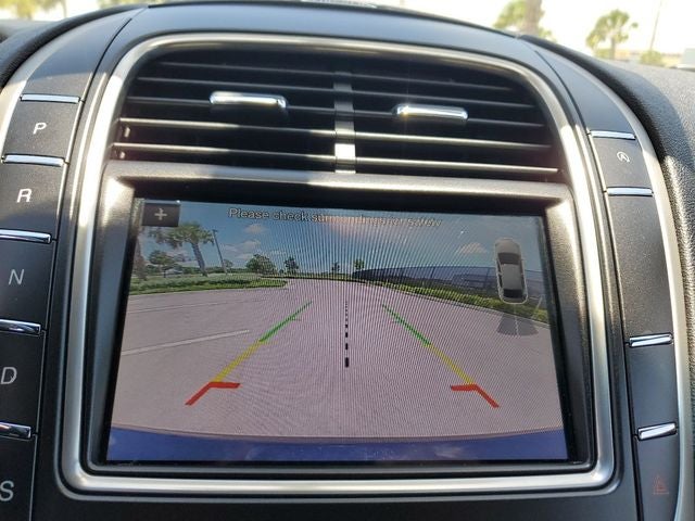 2019 Lincoln Nautilus Select