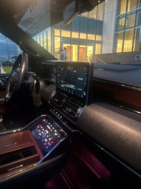 2023 Lincoln Navigator L Reserve