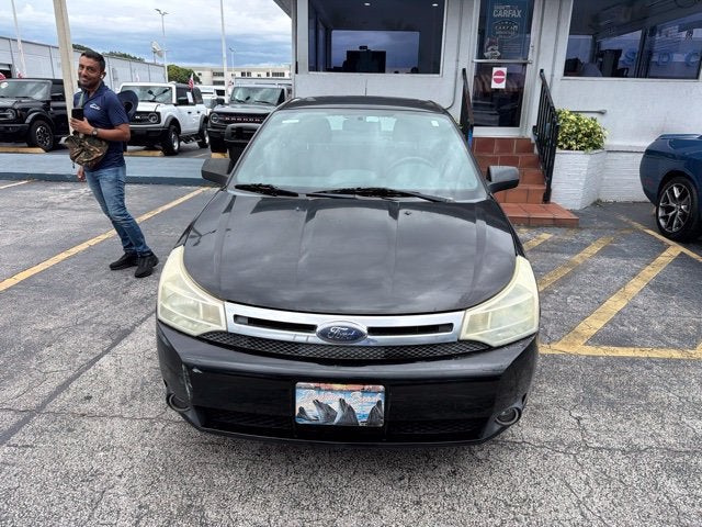 Used 2008 Ford Focus SE with VIN 1FAHP35N08W242175 for sale in Hialeah, FL