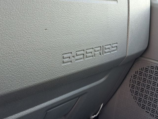 2025 Ford E-350SD Base Cutaway