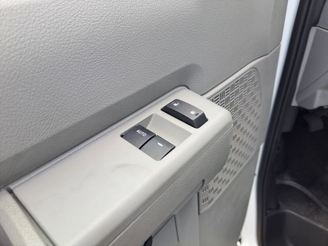 2025 Ford E-350SD Base Cutaway