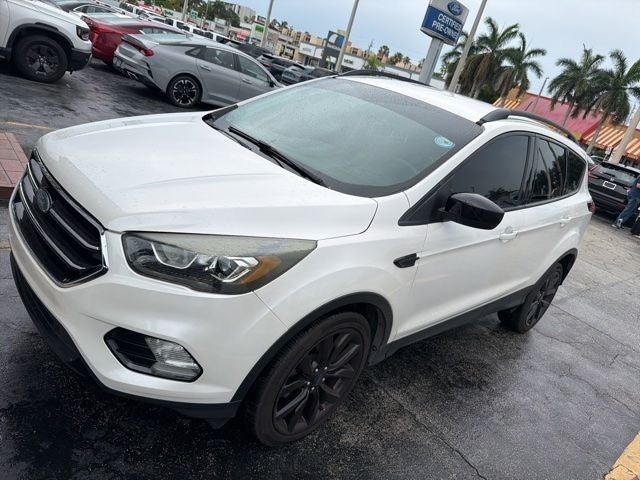 2019 Ford Escape SE's photo