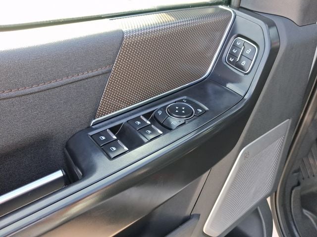 2021 Ford F-150 Raptor - Photo 16