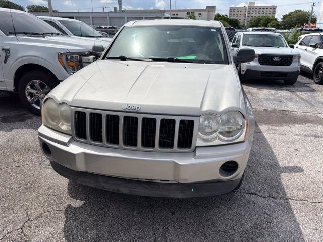 Used 2007 Jeep Grand Cherokee Laredo with VIN 1J8GS48K67C580068 for sale in Hialeah, FL