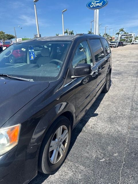2012 Dodge Grand Caravan Crew's photo