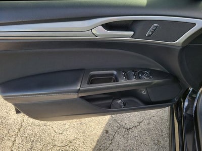 2020 Ford Fusion Hybrid SE