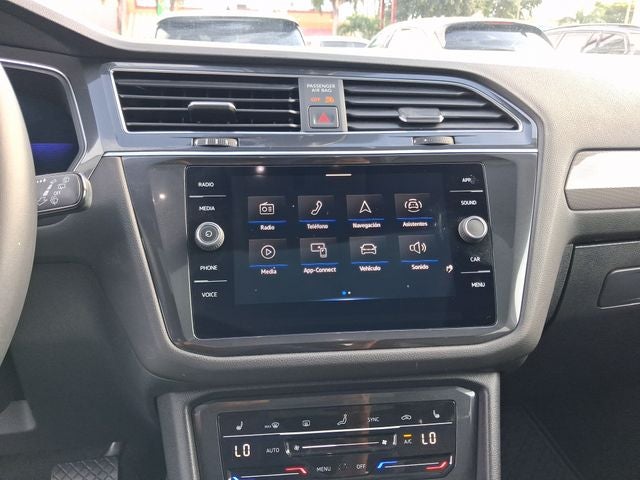 2022 Volkswagen Tiguan SE - Photo 20