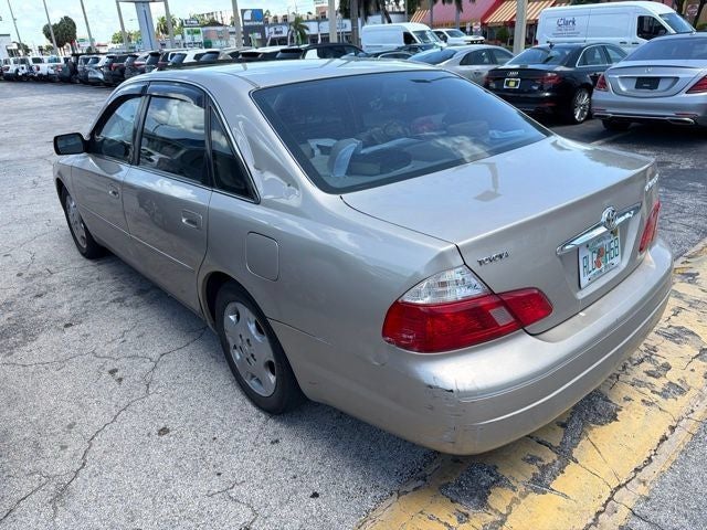 2004 Toyota Avalon XL