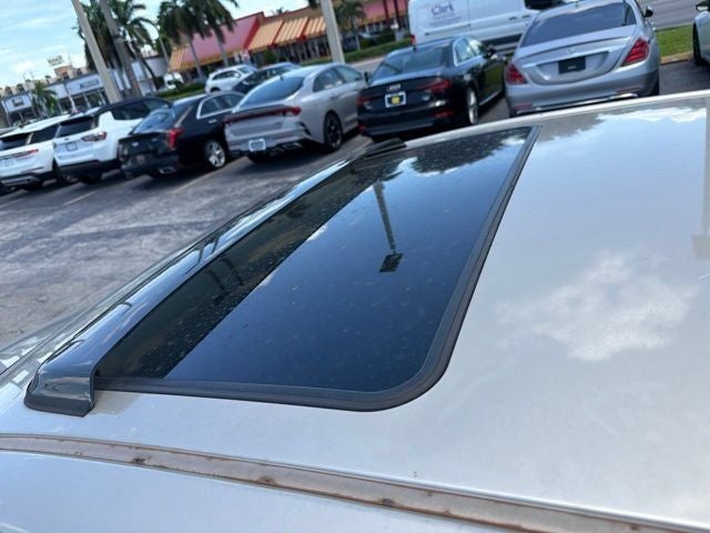 2004 Toyota Avalon XL