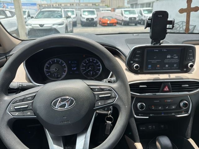 2020 Hyundai Santa Fe SE - Photo 14