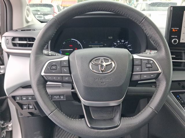 2025 Toyota Sienna XLE 8 Passenger