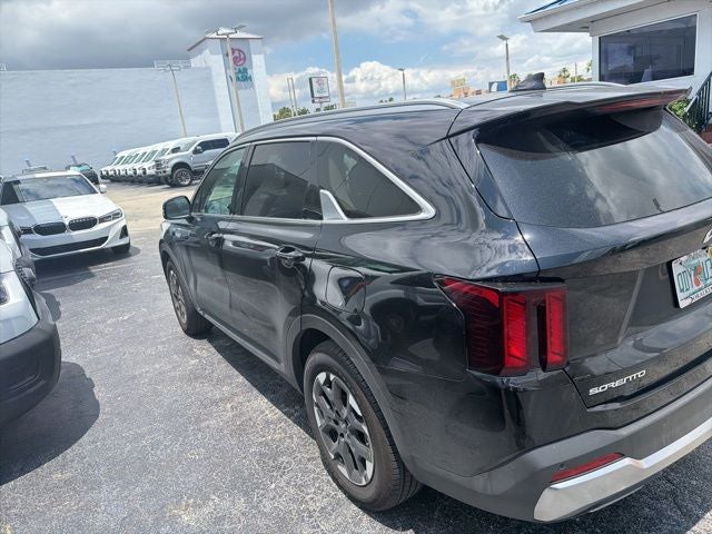 2025 Kia Sorento S