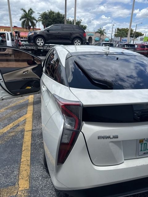 2016 Toyota Prius Three