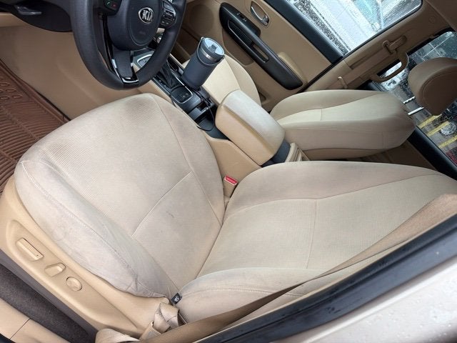 2015 Kia Sedona LX