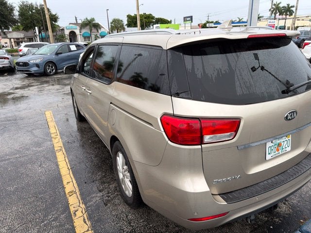 2015 Kia Sedona LX