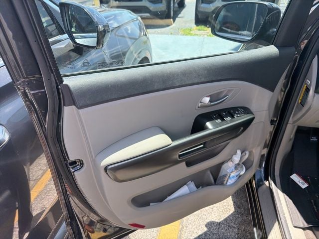 2020 Kia Sedona LX