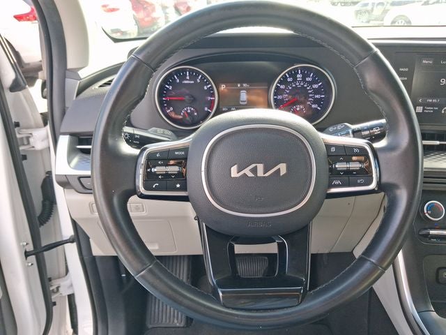 2023 Kia Carnival LX