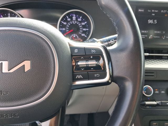 2023 Kia Carnival LX