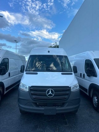 2025 Mercedes-Benz Sprinter 2500 Passenger 170 WB High Roof