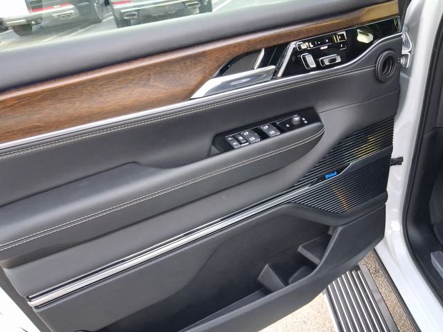 2022 Jeep Grand Wagoneer Series I