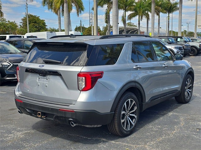 2022 Ford Explorer ST-Line