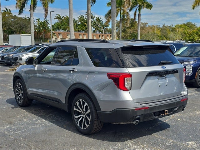 2022 Ford Explorer ST-Line