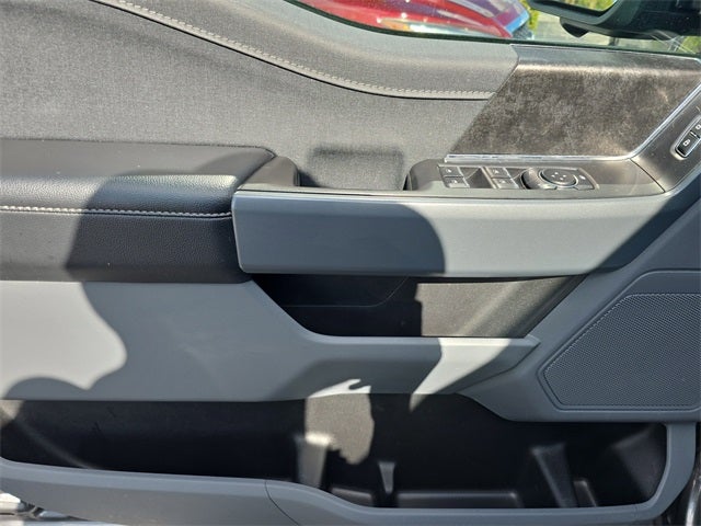 2023 Ford F-150 Lightning XLT