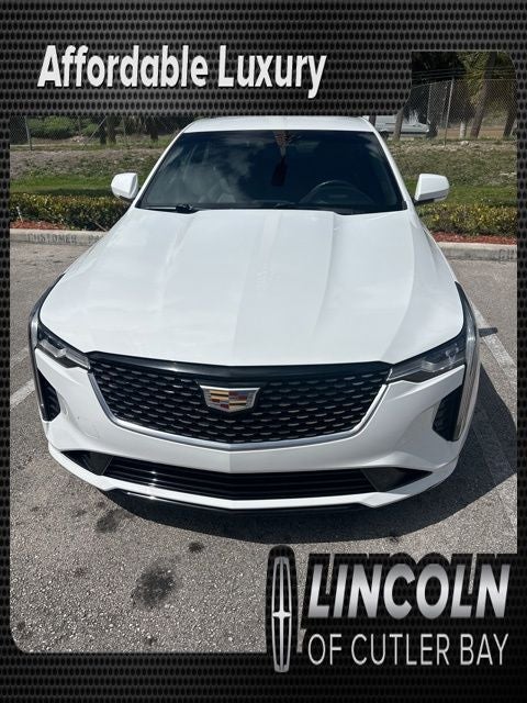 2021 Cadillac CT4 Luxury