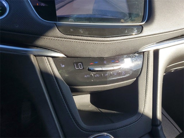 2022 Cadillac XT6 Luxury