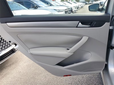 2015 Volkswagen Passat 1.8T S