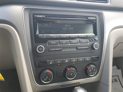 2015 Volkswagen Passat 1.8T S