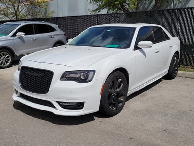 2023 Chrysler 300 Touring