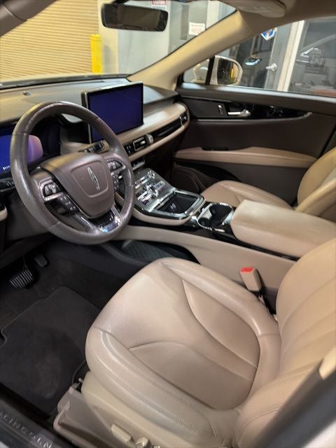 2022 Lincoln Nautilus Standard