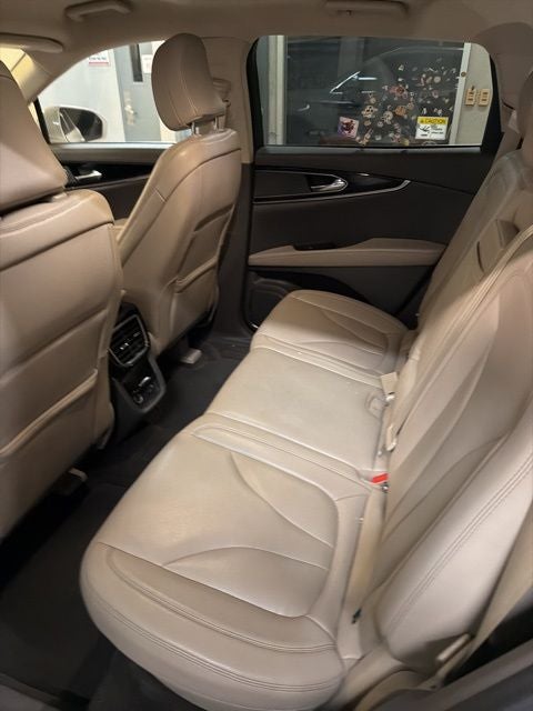 2022 Lincoln Nautilus Standard