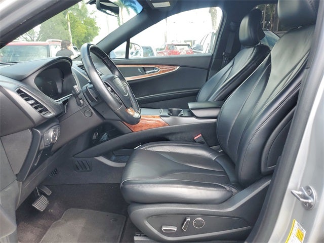 2019 Lincoln Nautilus Select