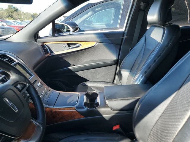 2019 Lincoln Nautilus Select