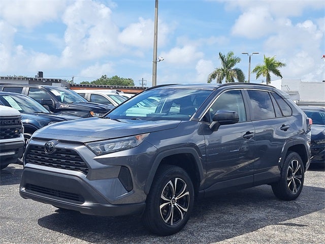 2021 Toyota RAV4 LE