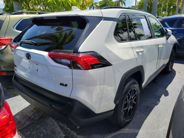 2021 Toyota RAV4 XLE