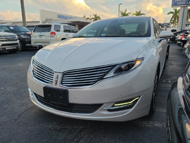 2014 Lincoln MKZ Base
