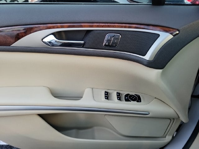 2014 Lincoln MKZ Base